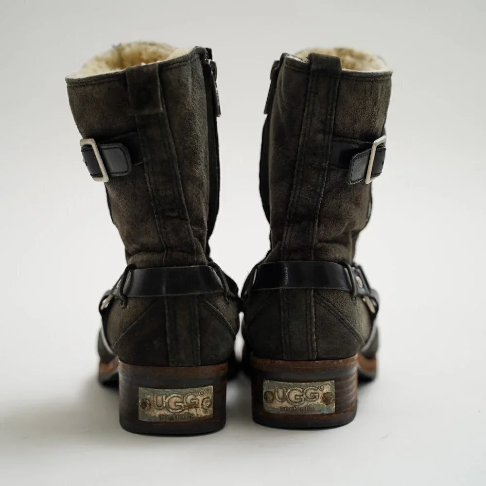 UGG 